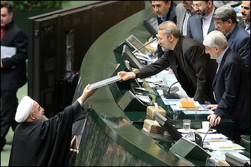 اعتبار ۷.۵ هزار میلیارد تومانی جاری و عمرانی وزارت راه و شهرسازی در لایحه بودجه ۹۵/ تامین مالی بانک مسکن برای توسعه ناوگان و تجهیزات حملونقلی/ مجوز انتشار ۲۴۴۲ میلیارد تومان اوراق مشارکت بودجه 95