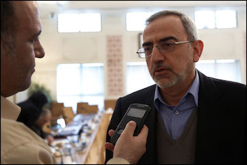 اثرگذاری بلندمرتبهسازی بر آلودگی هوا قطعی است/ جانمایی بلندمرتبههای تهران مغایر با اصول شهرسازی است حبیب بیطرف