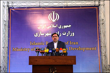 دالان هوایی ایران برای تمام کشورها باز است/ رونق فعالیت صندوقهای پسانداز؛ بهترین راهحل برای احیای بافت فرسوده/ زندگی ۱۸ میلیون ساکن بافتهای ناکارآمد باید متحول شود عباس آخوندی