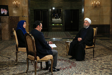 ورود ۱۴۰ هواپیما طی دوره ۸ ساله/ در قرارداد ۱۶ ساله خرید هواپیما یک دلار از پول نفت را هزینه نمیکنیم/ ایجاد خطوط ریلی سریعالسیر در دستور کار دولت/ تعامل با دنیا، یکی از فاکتورهای رفاه اجتماعی و توسعه روحانی