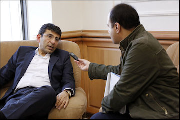 گزارش نتایج دیداربا رؤسای دانشگاههای فرانسه/ ساخت کریدور جادهای بندرعباس ـ چین توسط فرانسویها/ ایجاد شهر هوشمند در شهر جدید هشتگرد شکرچی زاده