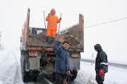 بارش برف و کولاک شديد در محورهای زنجان