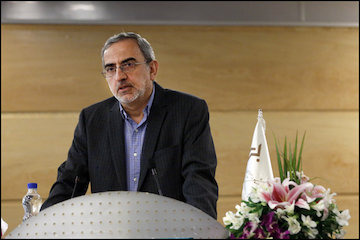 لزوم رعایت مباحث فرهنگی و اخلاق اجتماعی در شهرسازی/ قانونگریزیهای دولت گذشته دور زدن قانون را برای همه توجیهپذیر کرد حبیب بیطرف