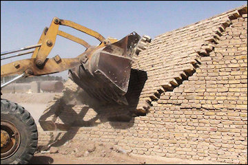رفع تصرف از اراضی دولتی یزد به ارزش بیش از دویست میلیارد تومان طی امسال رفع تصرف