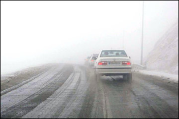 بارش برف و باران و مهگرفتگی در محورهای برونشهری ۱۱ استان کشور   مه گرفتگی