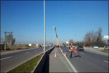 نگهداری و بهرهبرداری از روشنایی محورهای ارتباطی گلستان در آستانه نوروز/ جادههای رامیان برای استقبال از مسافران نوروزی آماده میشوند راهداری