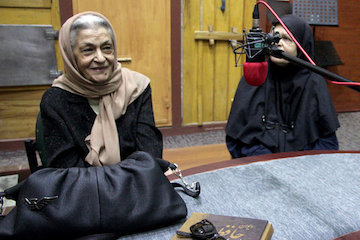 تعریف انسانیت در پیام نوروزی ژاله علو ژاله علو