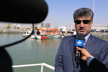 ثبت جابجایی ۳میلیون نفر سفر دریایی در هرمزگان طی ۱۱روز/ بهرهمندی ۵۰۰ هزار نفر از گشتهای دریایی ابراهیم ایدنی