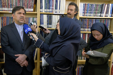 مسکن اجتماعی شکلی دیگر از تامین مسکن محرومان است/ اجراي سیاستهای کالبدی و تامین مالی با رژیم پسانداز/ فرصت سرمایهگذاری مسکن در ۷۰ هزار هکتار بافت میانی شهرها/ طراحی شهرهایجدید در سواحل جنوب و استفاده از فرصتهای سرمایهگذاری بنادر عباس آخوندی