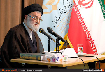 پیام تسلیت رییس بنیاد مسکن انقلاب اسلامی در پی رحلت نماینده ولی فقیه در آن بنیاد سخنرانی آیت الله هاشم رسولی محلاتی در مراسم سی و هفتمین سالگرد تاسیس بنیاد مسکن انقلاب اسلامی
