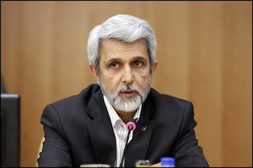 سال ۱۳۰۴ ، نقطه عطف فعالیتهای هواپیمایی کشور/ فرود اولین هواپیما در قلعه مرغی/ ساخت نخستین هواپیمای داخلی در سال ۱۳۱۷/ تاسیس کارخانه مونتاژ هواپیما در دوشان تپه احمد مومنی رخ
