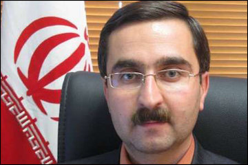 چارهای برای اراضی قولنامهای حاشیه سنندج اندیشیده شود/ سکونت ۵۳ درصد از جمعیت سنندج در سکونتگاههای غیررسمی فردین زمانی