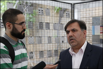 حمایت دولت از ایدههای نمایشگاه دوسالانه معماری تهران/ معماری یعنی آفرینش یک فضا و محیط برای ارتقای کیفیت زندگی/ حمایت از حضور معماران ایرانی در نمایشگاه دو سالانه معماری ونیز/ سوداگران شهرهای ایران را به جنگلهای ساختمانی تبدیل میکنند عباس آخوندی