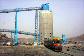 تحقق شعار اقتصاد مقاومتی سرلوحه فعاليتهای راهآهن/ افزايش ترانزيت كالا تا پايان برنامه ششم بارگیری قطار