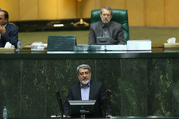 سكونت ۱۱ میلیون حاشیهنشین در ۲۷۰۰ محله حاشيهنشين/ تمرکز حاشیهنشینی در تهران، مشهد و اهواز عبدالرضا رحمانی فضلی