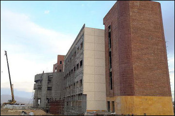 بازدید وزیر راه و شهرسازی از بیمارستان «آیتالله بروجردی» بیمارستان شیروان