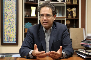 تشریح مفهوم انواع بافتفرسوده و راههای بهسازی و نوسازی در کشور/ ضرورت همکاری دولت و شهرداری در احیای بافتهای ناکارآمد/ تاکید بر بهسازی ۱۰درصد بافتفرسوده در سال/ ارائه تسهیلات نخستین ابزار احیای مناطق فرسوده محمد سعید ایزدی