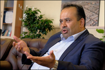 واحدهای متقاضیان بدحساب پرند به خوشحسابها میرسد/ بسته شدن پرونده مسکن مهر پرند در گروی تکمیل آوردههای مردم/ امضای تفاهمنامه با آلمان برای دستیابی به انرژی پاک علی اکبر طاهری