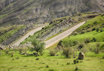 بازدید وزیر راه و شهرسازی از محور بیجار-طارم-منجیل نمایی زیبا از محوز زنجان - طارم. عکس:  رحیم زرین کمر