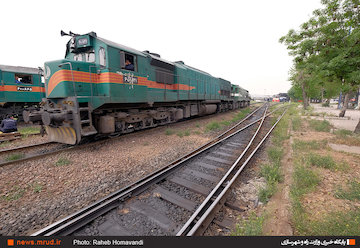 قطارهای ورودی و خروجی به تعمیرگاه راه آهن تهران
