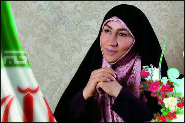 خانم هاجر چنارانی نماینده ی نیشابور و فیروزه در مجلس یازده، یک وقت هایی گفته بود که فرزندان پنج هزار و ۴۰۰ مسئول در خارج از کشور زندگی می کنند.