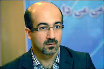پروژه صدر پیش از اجرا مجوز نداشت و  شورای شهر واکنش موثر نشان نداد/ شهرداری مستعد فساد است/ نظارتهای اجتماعی باید فعال شود علی اعطا