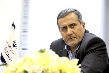 تمهیدات سازمان راهداری و حملونقل جادهای برای سفرهای نوروزی ۹۷/ تشکیل کارگروه بررسی وضعیت گردشگری و اقامتگاههای روستایی و عشایری داود کشاورزیان