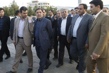 بازدید آخوندی از روند اجرای طرح ملی احداث راهآهن مراغه- ارومیه و ایستگاه راهآهن شهر ارومیه بازدید