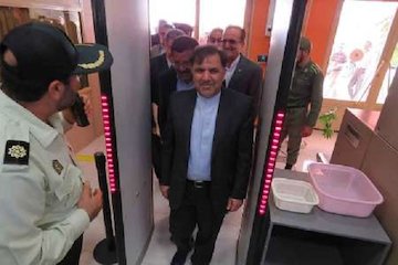 بازدید وزیر راه و شهرسازی از فرودگاه سهند/ طرح جامع توسعه فرودگاه سهند در حال تصویب است/ تخصیص اعتبار ۶۰ میلیارد ریالی برای سه برابر شدن فضای فرودگاه  نشست