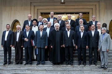 کارنامه دولت یازدهم در تحقق اقتصاد مقاومتی؛ تلاش برای به ثمر رسیدن ۱۲۱ طرح ملی دولت