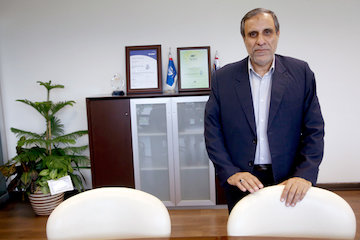 اقتصاد دریا محور و اقتصاد مقاومتی هدف سازمان بنادر/ آمادهسازی منشور اجتماعی سازمان بنادر تا یک ماه آینده/ جهتگیری سازمان بنادر به سمت توسعه گردشگری دریایی/ بستر ورود بخش خصوصی به بنادر کشورمان مهیا است منصور آرامی