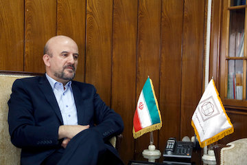 تکمیل و تحویل ۴۰ بیمارستان با مجموع ۵۴۰۰ تخت تا پایان دولت یازدهم/ تکمیل مصلای امام خمینی(ره) تا دو سال دیگر/ آغاز احداث ساختمان جدید مجلس شورای اسلامی/ افتتاح صحن و شبستان جدید حرم حضرت معصومه(س) تا پایان سال محمد جعفر علیزاده