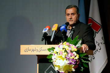 تاکید بر سختگیری مرکز تحقیقات بر فعالیت تولیدکنندگان قیر و آسفالت/ لزوم برندسازی در ارتقای کیفیت و معرفی به بازارهای جهان داود کشاورزیان