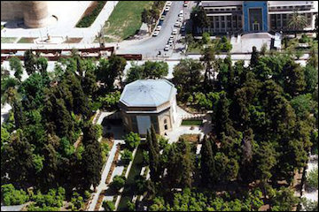 آشنایی با عمارت کلاه فرنگی وکیل شیراز/ آرامگاهی در میان باغ نظر شیراز عمارت کلاه فرنگی وکیل شیراز