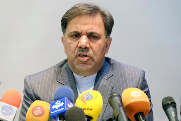 ارزيابی بانک سرمایهگذاری زیرساخت آسیا از طرحهای اولویتدار ایران/ استفاده از تجربیات ایران و چین در زمینه مسکن ملی/ چین فقط یکی از سرمایهگذاران اجرای طرحهای حمل و نقلی ایران است عباس آخوندی