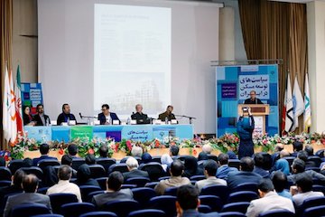 بررسی چگونگی اجرای مسکن اجتماعی در فرانسه/ تشابهات مسکن و بافتهای فرسوده فرانسه با ایران/ مسکن اجتماعی با درآمدهای حداقلی متعلق به دهکهای پایین است ژان لوک پوادون