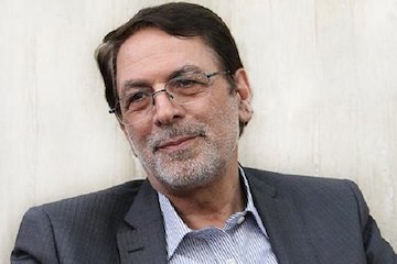 آخوندی در بین وزرای روحانی بهترین کارنامه را دارد/ پروژههای متوقف شده با نگاه ویژه تجدید حیات شد/ آخوندی بیش از ۶۰۰ رای موافق از مجلس گرفته است حیدرعلی عابدی