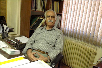 بیگانگی معماری معاصر ایران با نیازهای جامعه/ رخداد تحولات غیرطبیعی در روند معماری ایران/ معماری ایران تسلیم معماری غربی شده است/ ضرورت توجه به اقلیم در معماری احمد گشایشی