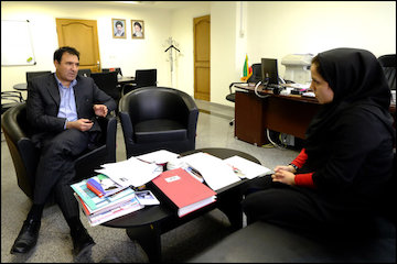 جزئیات دو برنامه کلان اجرای مسکن اجتماعی در دولت یازدهم/ همکاری وزارت راه و شهرسازی با سازمان برنامه و بودجه برای ساخت سالانه ۱۰۰ هزار واحد مسکونی/ اجرای طرحهای مسکنی با هدف رفع عارضههای فقر، بزهکاری و جداییگزینی در شهرها مصاحبه