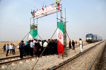 افتتاح راه‌آهن