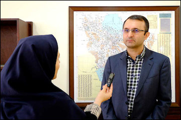 کنترل ناوگان حملونقل جادهای فاقد بارنامه با سامانه جریمه هوشمند/ اجرای پایلوت سامانه از امروز برای نخستین بار در کشور/ کنترل همه محورها و سیستماتیک ناوگان باری تا دو ماه آینده/ اعمال قانون بر اساس اطلاعات ۵ بانک اطلاعاتی شهرام آدمنژاد