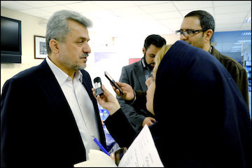 بهرهمندی میلیاردی کشاورزان از سامانه تهک در سال زراعی ۹۵-۹۴/ افزایش ایستگاههای هواشناسی با ۱۰۰۰ میلیارد تومان اعتبار/ انعقاد تفاهمنامه همکاری با سازمان راهداری پرهیزکار در جمع