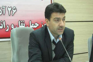 تمهیدات راهداری زمستانی در استان آذربایجان غربی/ فعالیت ۸۰۰ نیروی راهداری برای تسهیل در تردد جادهای/ افزودن ۳ دستگاه نمک پاش مکانیزه به ماشین آلات زمستانی عبدالحسین علی اکبری