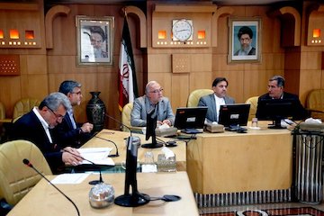 تشریح نگاه سیستمی وزارت راه و شهرسازی به تمامی شقوق حمل و نقل/ مزیتهای نگاه سیستمی نسبت به مهندسیسازه در بنادر/ جزئیات پیشنهاد افزودن تخصصهای جدید در بخشهای مختلف نشست