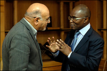 تشریح ۴ مدل مشارکت آفریقای جنوبی در پروژهای عمرانی ایران/ معرفی فرصتهای سختافزاری و نرمافزاری حملونقل ایران/ آمادگی آفریقای جنوبی برای مشارکت در پروژههای ریلی و بندری ایران/ تشکیل کارگروه مشترک پروژههای حملونقلی دیدار