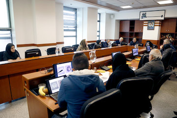 بررسی طرح بهسازی و نوسازی بافت پیرامون حرم مطهر رضوی در کمیته فنی ۳/ مشاور پیشین طرح، دفاعیات خود را ارایه کرد جلسه