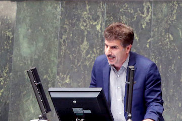 تاکید بر تکمیل گزارش نهایی حادثه قطار تبریز - مشهد/ استیضاح وزیر با بیش از۶۰ هزار پرسنل برای یک خطای انسانی راهکار درستی نیست/ پرهیز از نگاه سیاسی در استیضاح وزرا شادمهر کاظم زاده