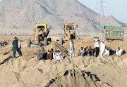 بازدید رییس مجلس از پروژه خط راه‌آهن زاهدان به چابهار