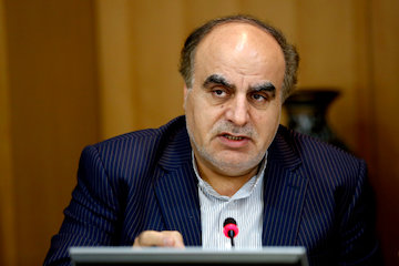 ارسال ۵۰ درصد از صادرات کشور به عراق از طریق مرز کرمانشاه/ آمادگی کامل کرمانشاه برای ایجاد صنایع آببر در استان/ تاثیر بازآفرینی شهری پایدار بر شاخصهای توسعهای کرمانشاه اسد الله رازانی
