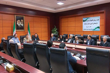 نشست روسای کانونها و مدیریت سازمان بازنشستگی كشوری نشست